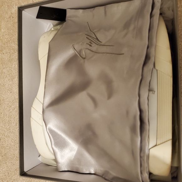 Men's Giuseppe Zanotti Sneakers - Picture 5 of 5